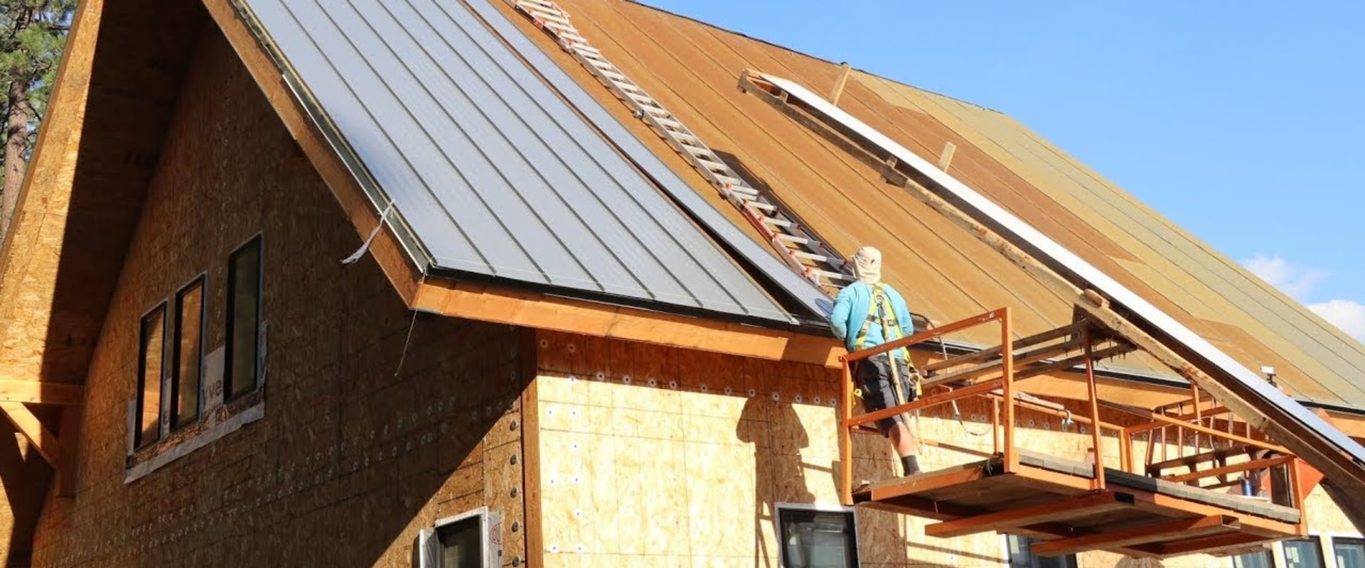 Can you roof a house by yourself?
